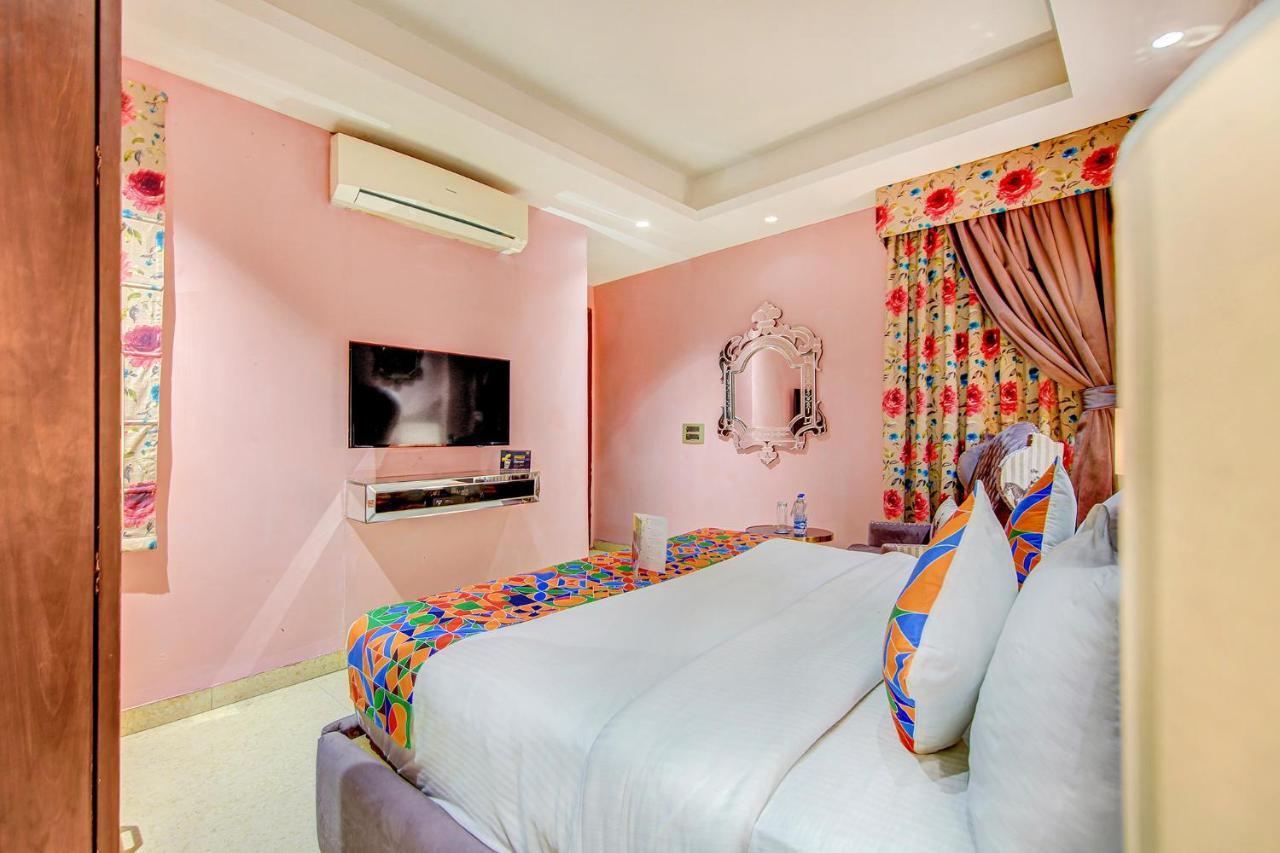 ניו דלהי Fabhotel Cotts Villa Vasant Kunj מראה חיצוני תמונה