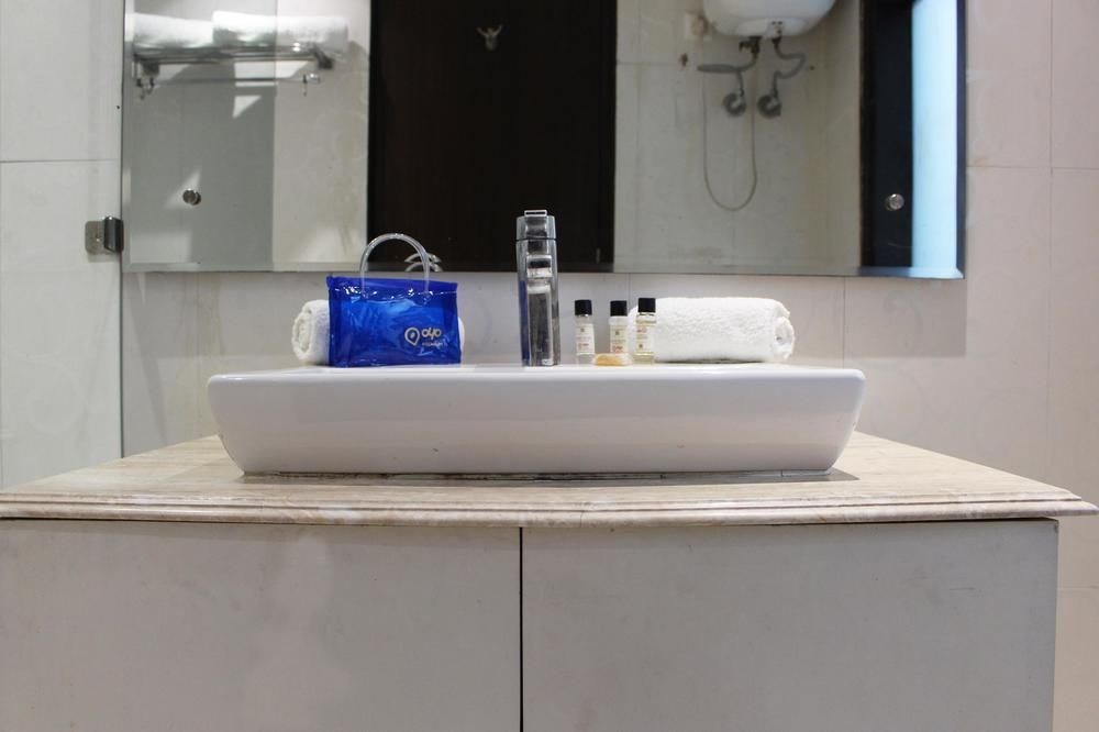 ניו דלהי Fabhotel Cotts Villa Vasant Kunj מראה חיצוני תמונה